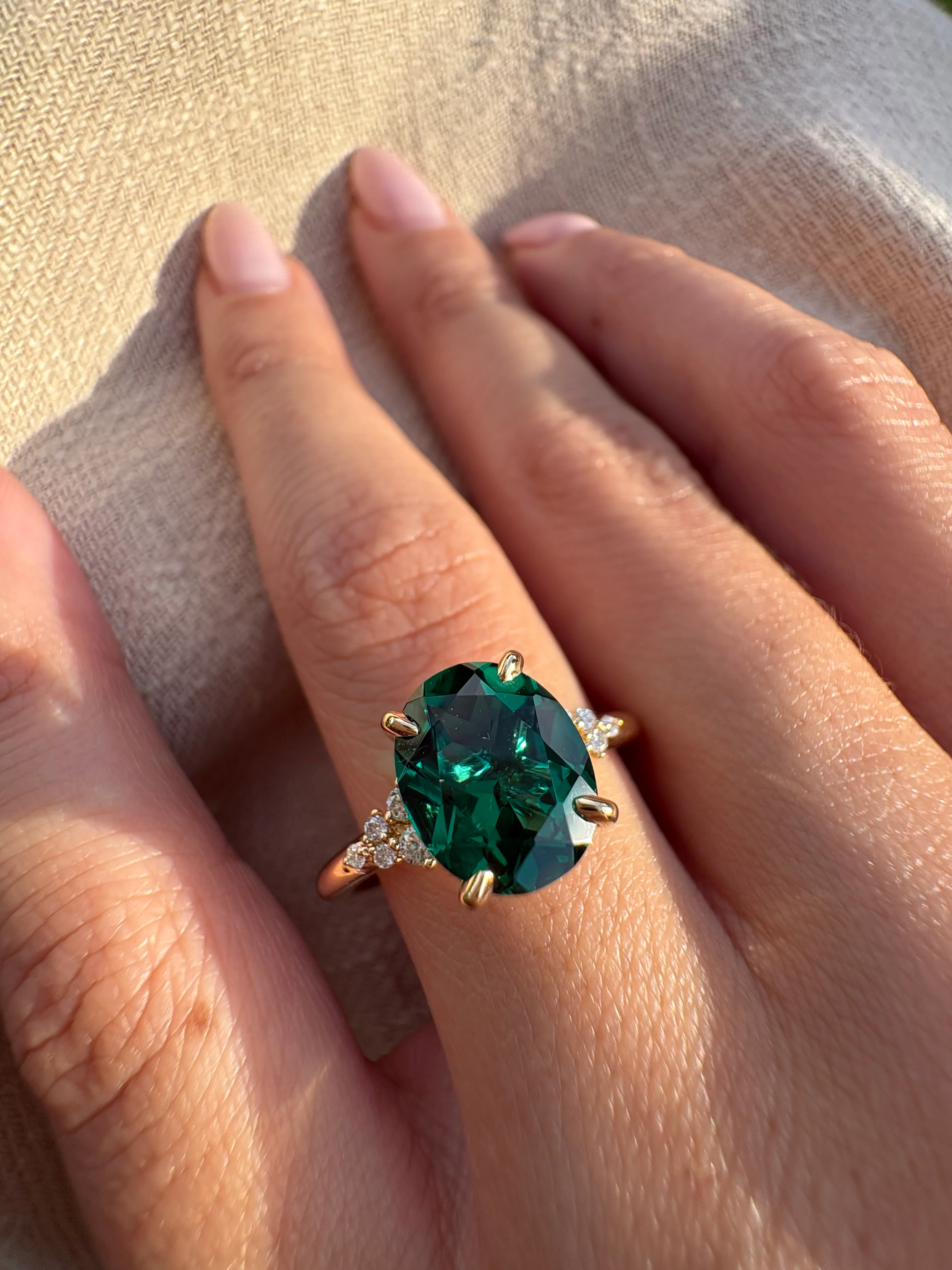 Green Emerald Aurora Engagement Ring - Image 3