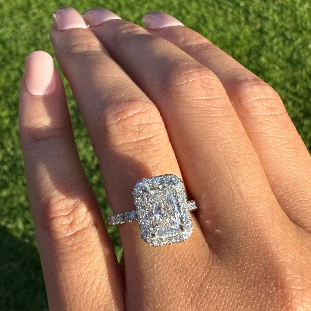 Radiant Seamless Halo Engagement Ring - Image 6
